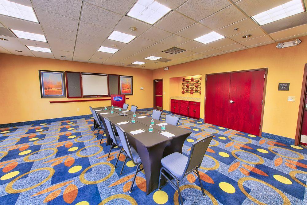 Hampton Inn & Suites Ridgecrest Buitenkant foto