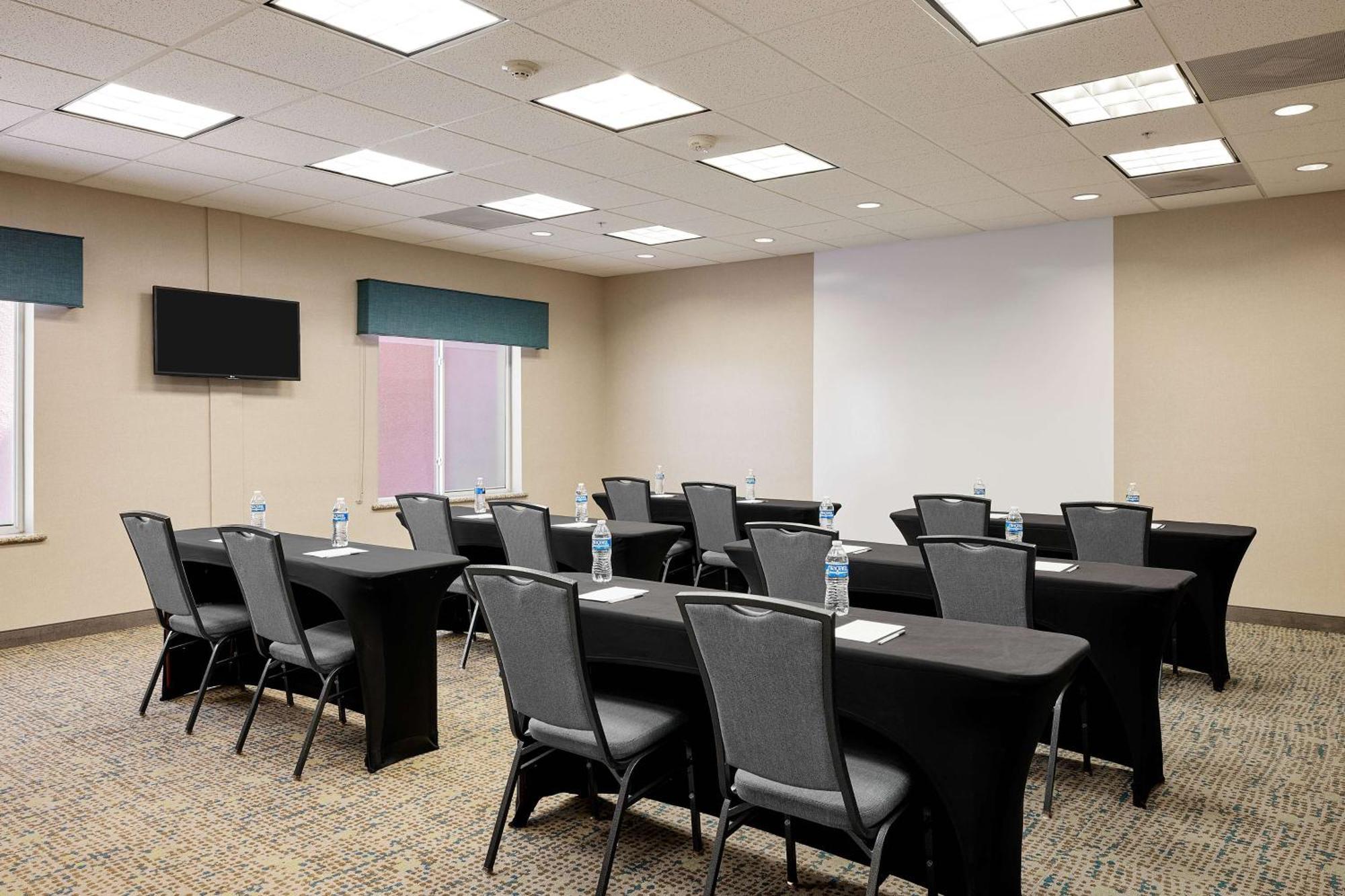 Hampton Inn & Suites Ridgecrest Buitenkant foto