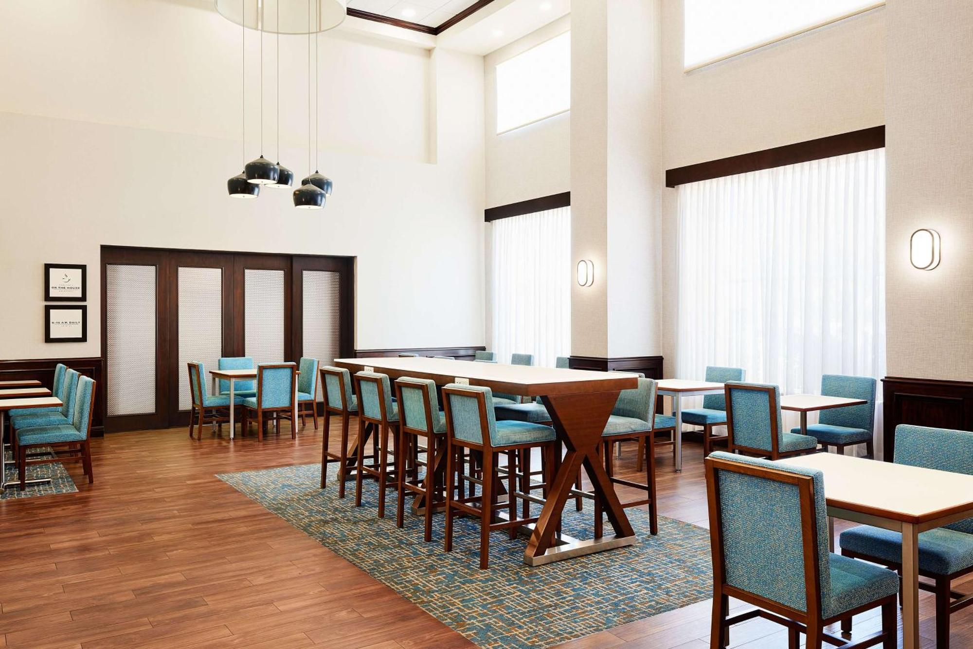 Hampton Inn & Suites Ridgecrest Buitenkant foto